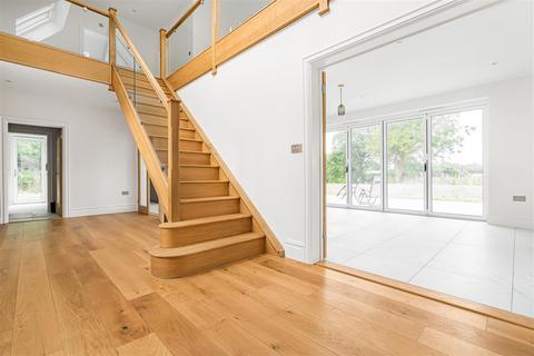 4 bedroom detached house for sale, The Street, Kelshall SG8