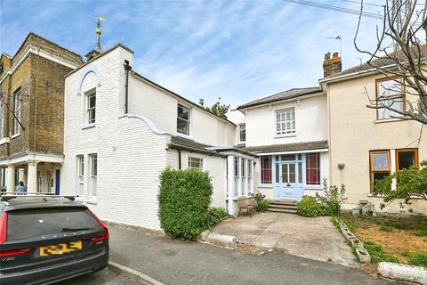 4 bedroom terraced house for sale, High Street, Queenborough, Kent, ME11