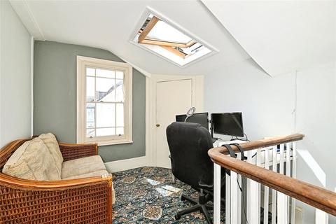 4 bedroom terraced house for sale, High Street, Queenborough, Kent, ME11