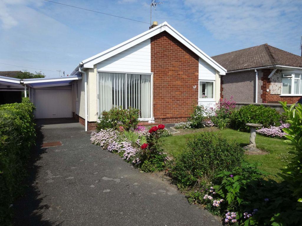 Bryn Cwnin Road, Rhyl, LL18 2 bed detached bungalow £119,950