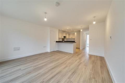 2 bedroom semi-detached house to rent, Sudbury CO10