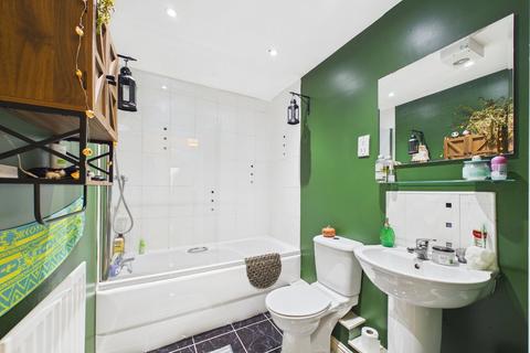 undefined, Holly Way, West Yorkshire LS14