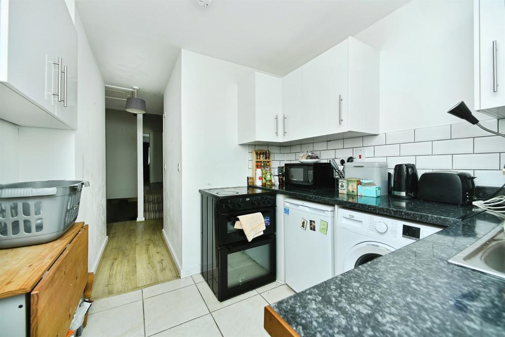Apartment in Brighton - View 3