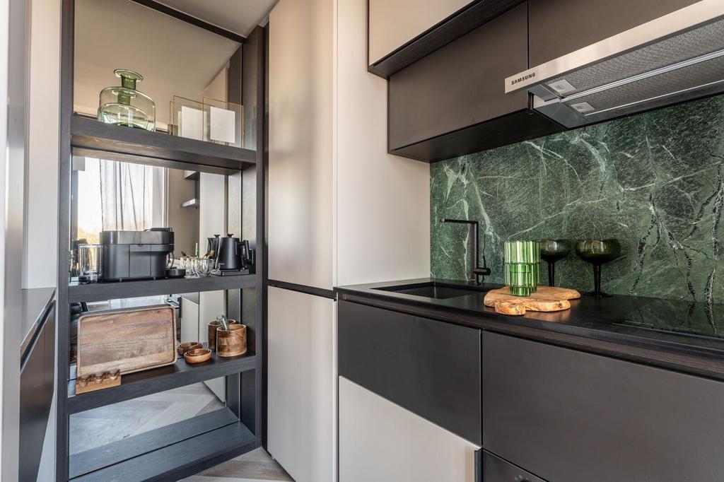Apartment in London - More