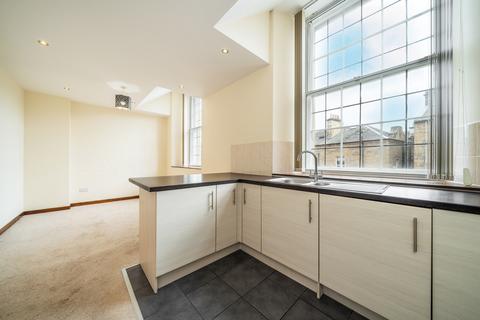 3 bedroom flat for sale, Castlehill, Cupar, KY15