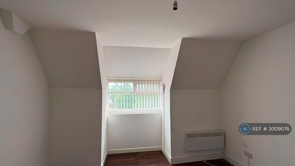Apartment in Manchester - View 3