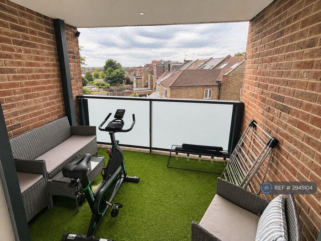Apartment in London - View 2