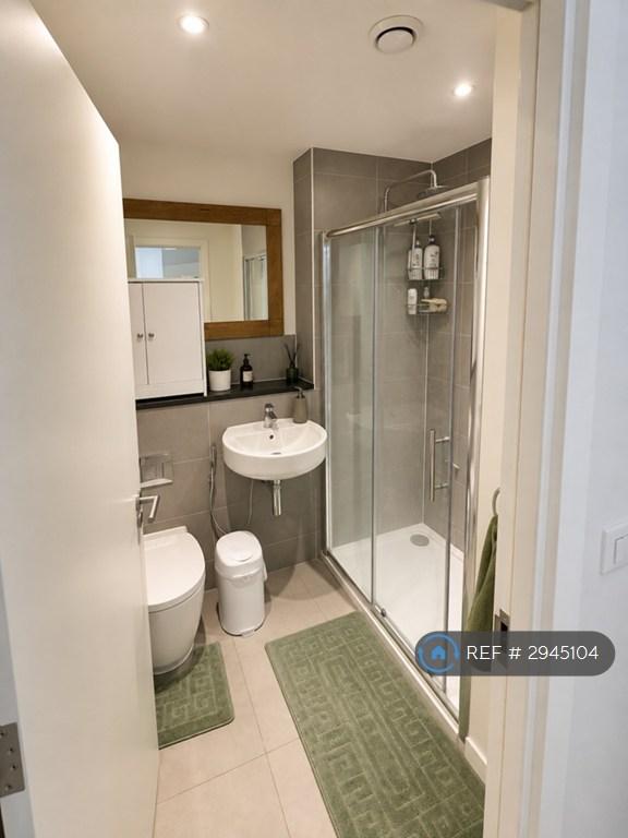 Apartment in London - View 3