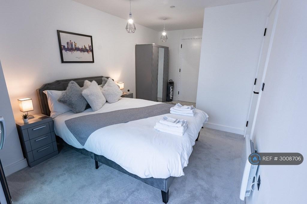 Apartment in Manchester - View 3
