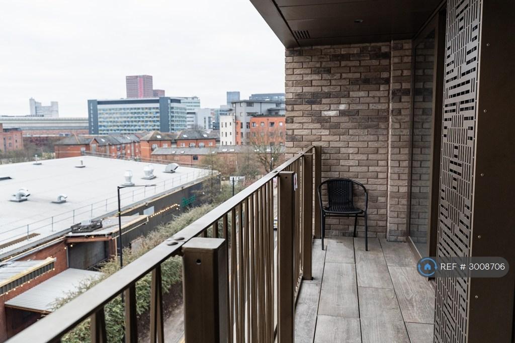 Apartment in Manchester - View 4