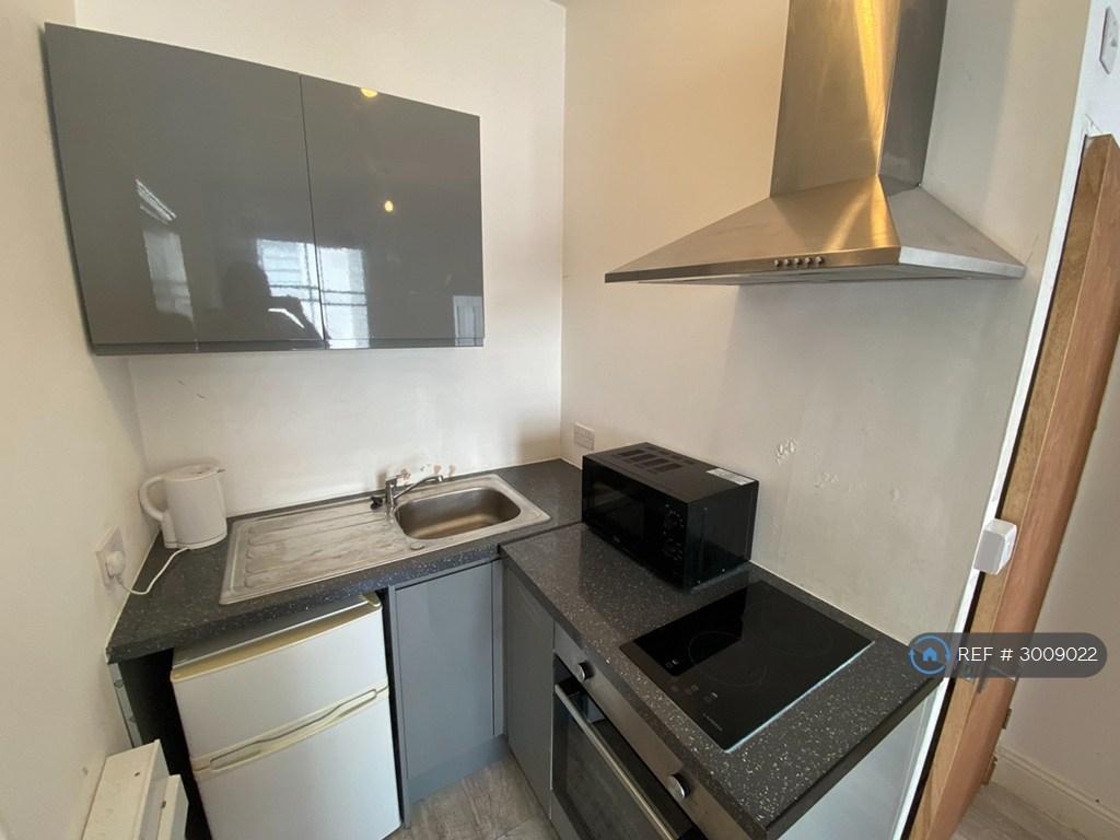 Apartment in Brighton - View 2