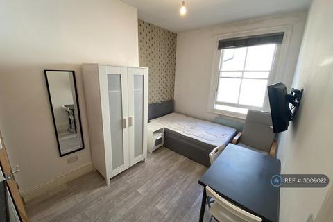 Studio to rent, Bedford Place, Brighton, BN1