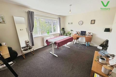 2 bedroom house to rent, Collier Close, Crook