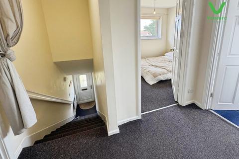 2 bedroom house to rent, Collier Close, Crook