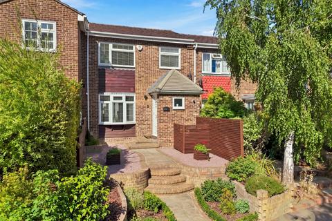 Longfield Lane, Cheshunt, Hertfordshire, EN7 6AW