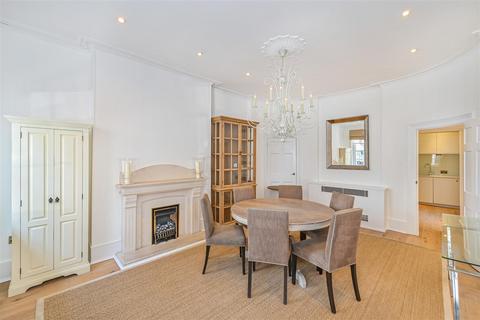 4 bedroom terraced house to rent, Park Street, Mayfair, W1K