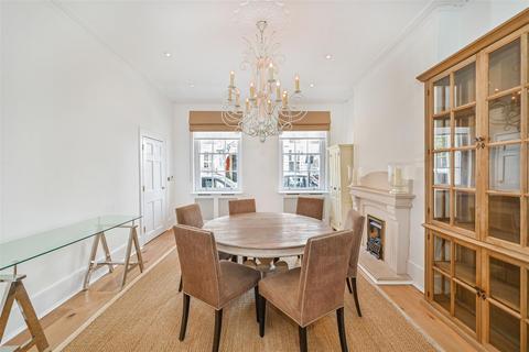 4 bedroom terraced house to rent, Park Street, Mayfair, W1K