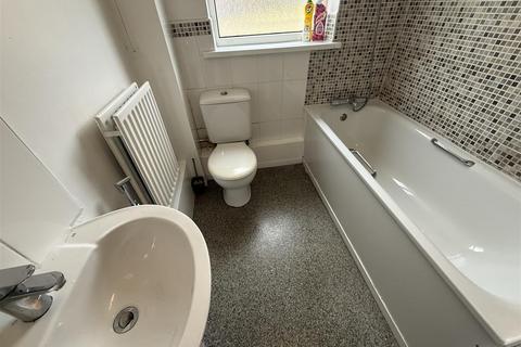 2 bedroom apartment for sale, Greenhill Terraces, Glodwick, Oldham