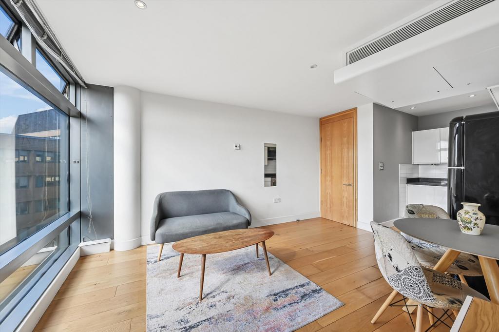 Apartment in London - View 2