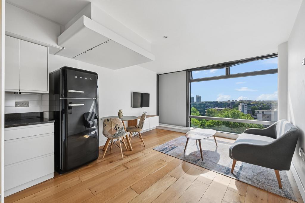 Apartment in London - View 3