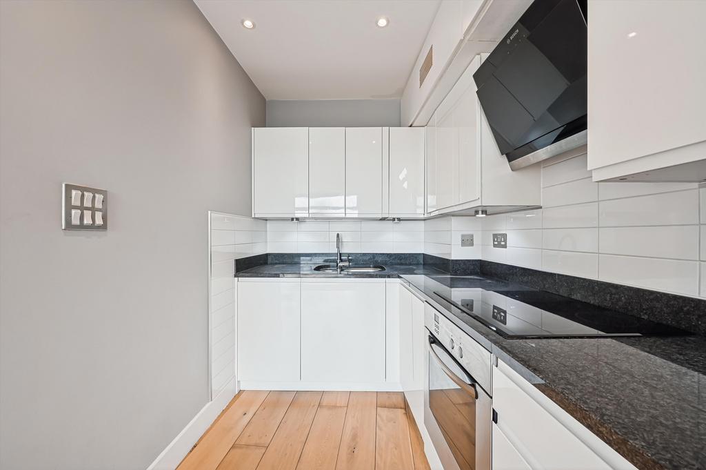 Apartment in London - More