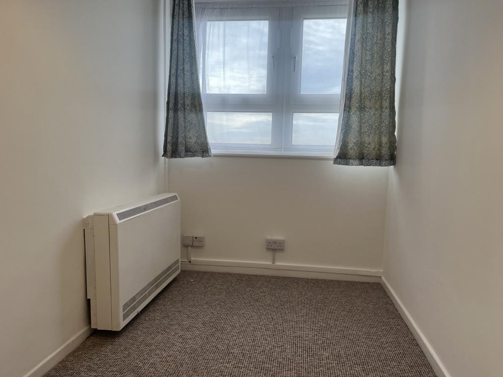 Apartment in Grays - View 2