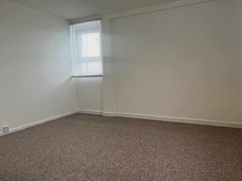 Apartment in Grays - View 3