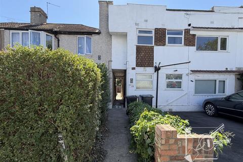 2 bedroom maisonette to rent, St. Marks Avenue, Northfleet, Gravesend