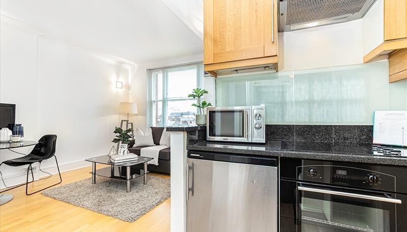 Apartment in London - View 2
