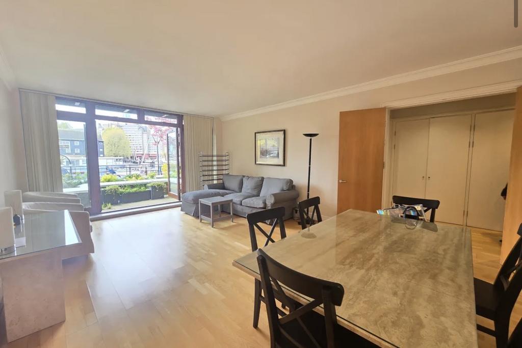 Apartment in London - More