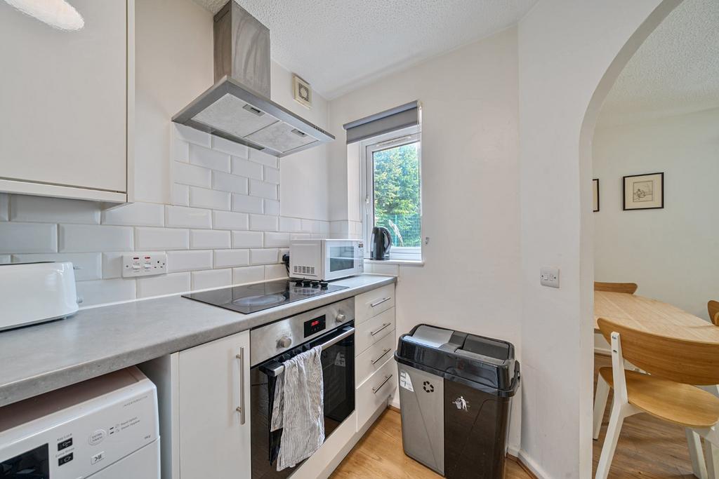 Apartment in London - View 4