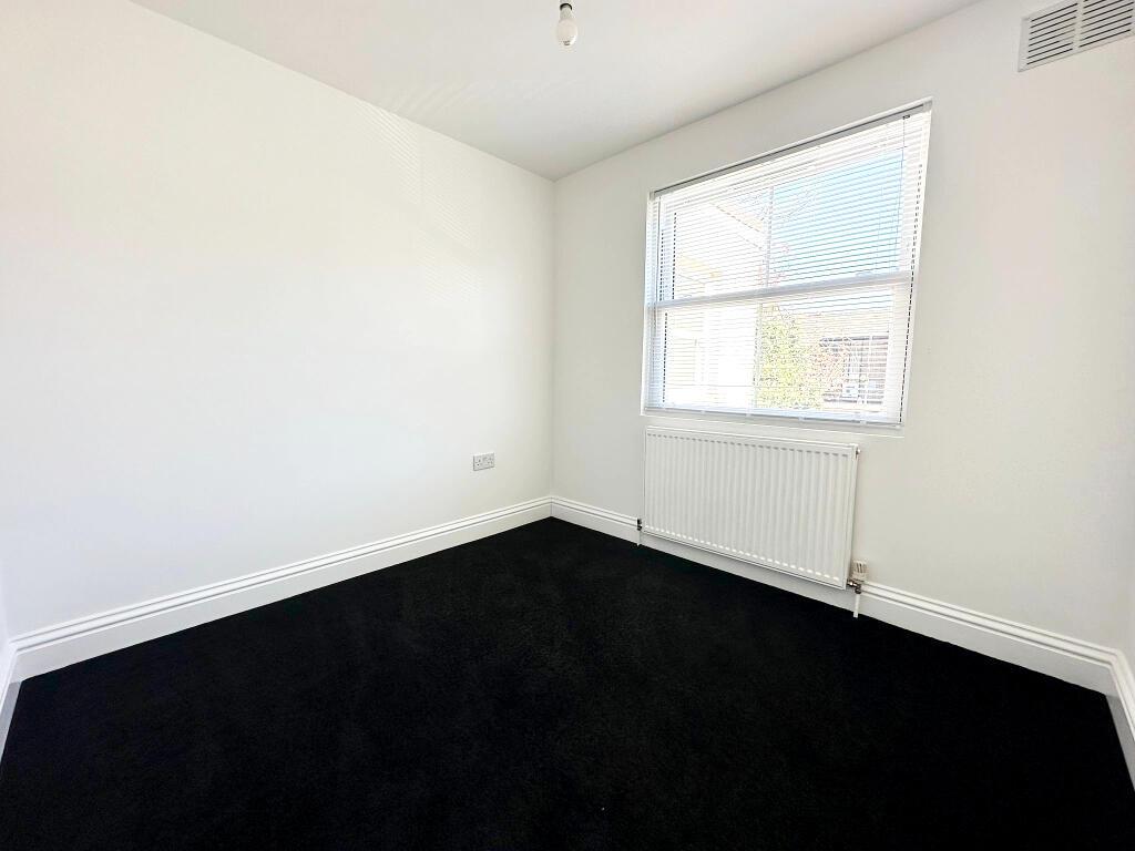 Apartment in London, Broom Hill, Ramsden - View 2