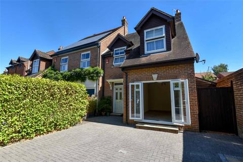 3 bedroom end of terrace house to rent, Coppercourt Leaze, Wimborne, Dorset, BH21