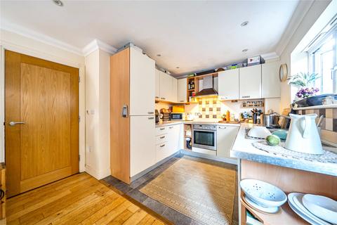 2 bedroom flat for sale, The Retreat, Surbiton KT5