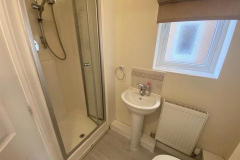 4 bedroom townhouse for sale, Lawnhurst Avenue, Wythenshawe