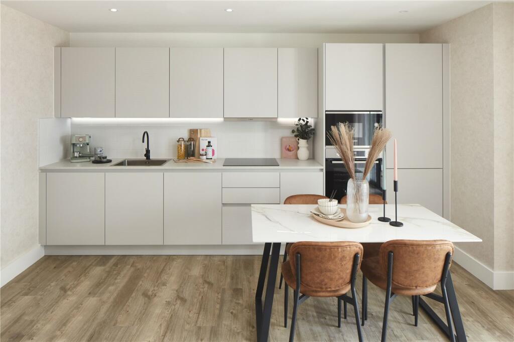 Apartment in Croydon - View 2