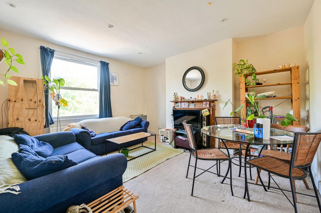 Apartment in London - View 2