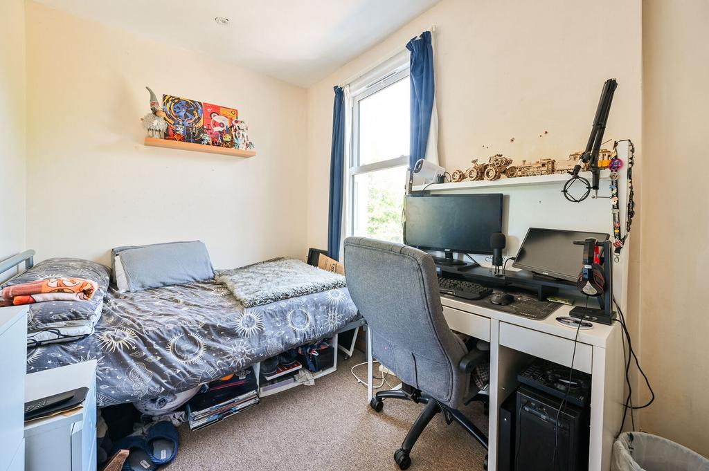 Apartment in London - View 5
