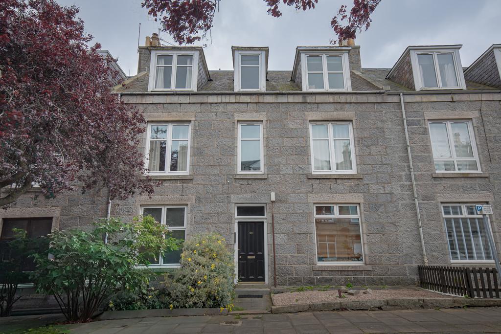 Hartington Road, Attic Floor Left, Aberdeen