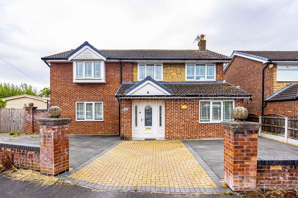 Dunster Drive, Flixton, Manchester, M41