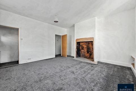 2 bedroom end of terrace house for sale, Pearl Street, Batley