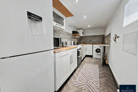 2 bedroom end of terrace house for sale, Pearl Street, Batley