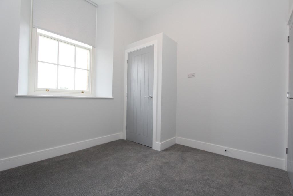 Apartment in Penistone Road - View 5