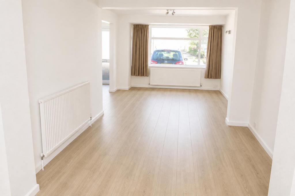 House in London - View 2
