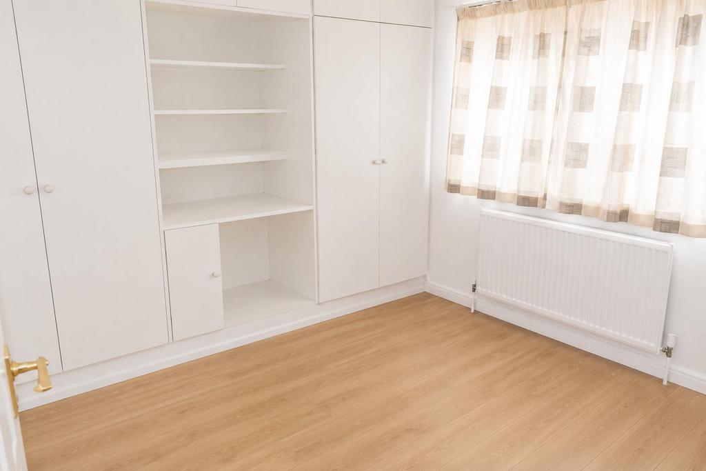 House in London - View 3