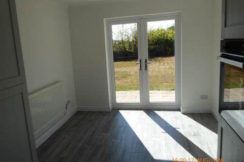 2 bedroom detached bungalow to rent, Porthyrhyd, ,