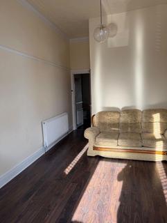 2 bedroom flat to rent, Neilston Road, Paisley PA2