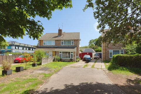 4 bedroom semi-detached house for sale, Oakwood, Fleet, GU52