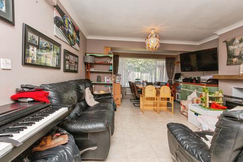 4 bedroom semi-detached house for sale, Oakwood, Fleet, GU52