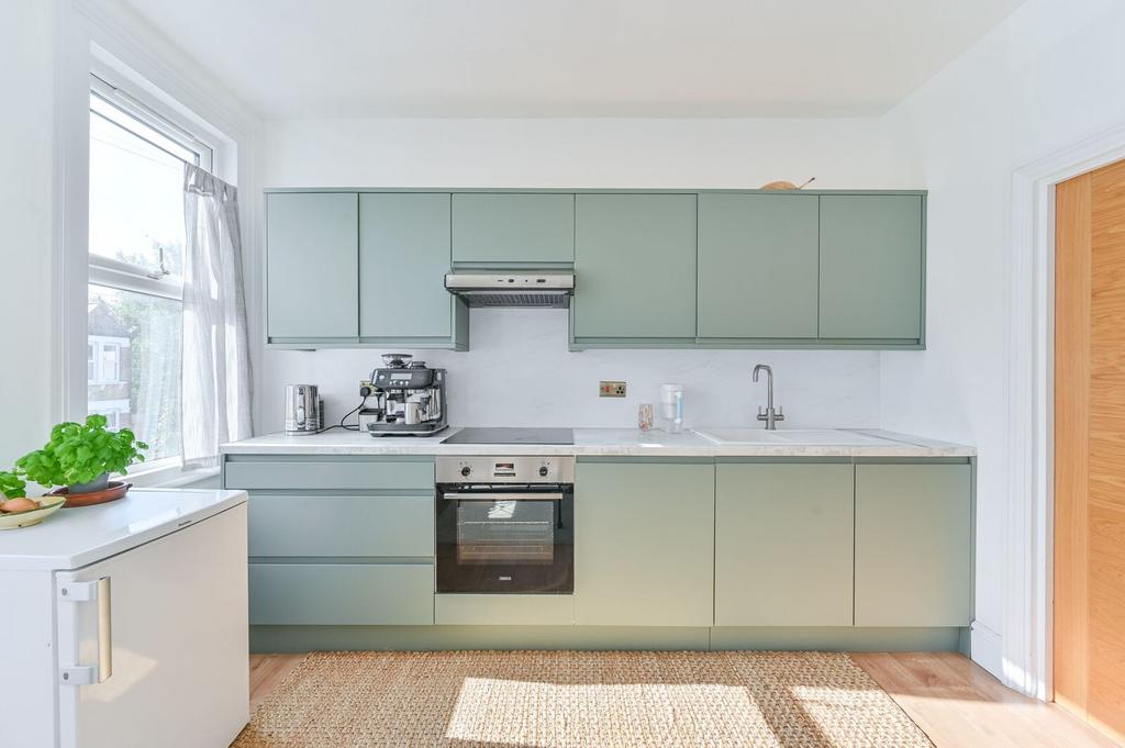 Apartment in London - View 3